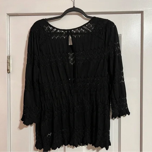 #176 FREE PEOPLE FIRE ISLAND BLACK CROCHET KNIT SCALLOP HEM BLOUSE SIZE LARGE - Picture 4 of 6